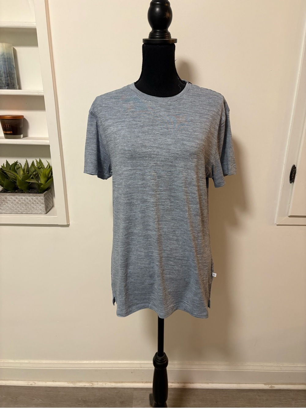 7 Diamonds Women’s Top NWT